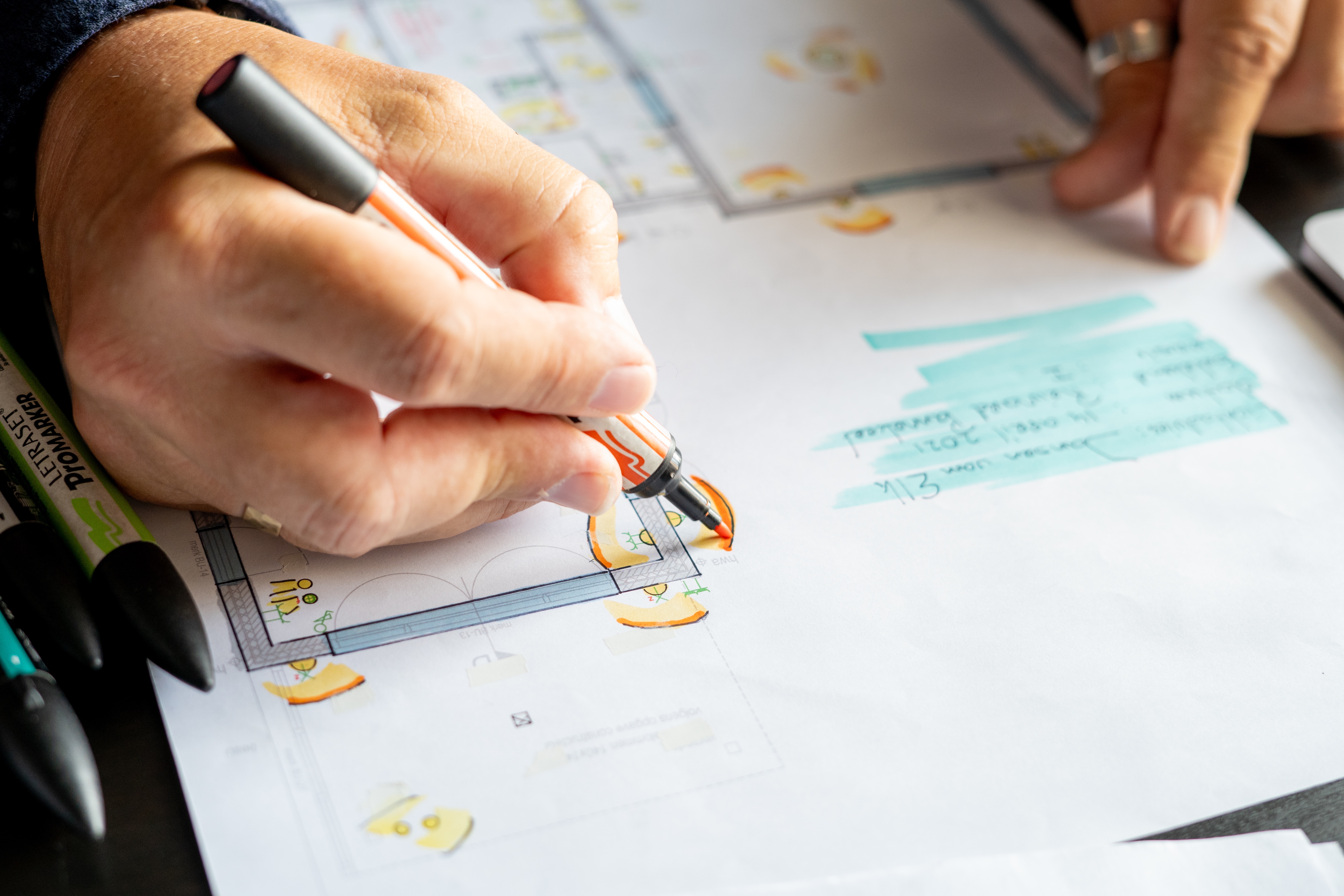 Reinard Pannekeet tekent een lichtplan